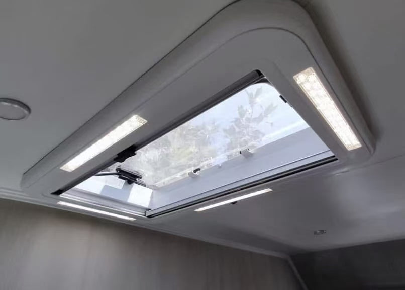 Skylight PANORAMA SLIM 3 LED (500x500 / 700x500 / 800x500 / 960x655)