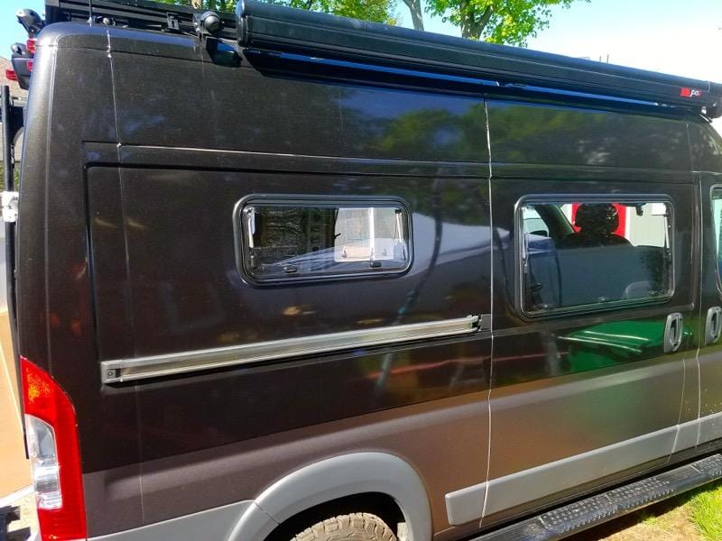 VanLight window for campervans and motorhomes with blind and mosquito net