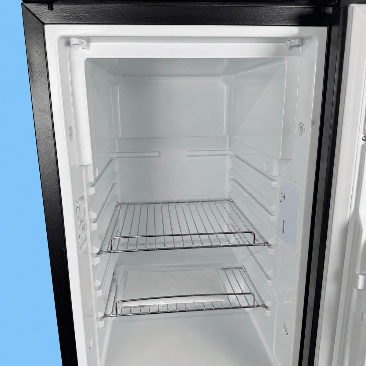 Compressor Fridge 76L BCD Reversible - 12/24V for campervans and motorhomes - EuroVan-shop
